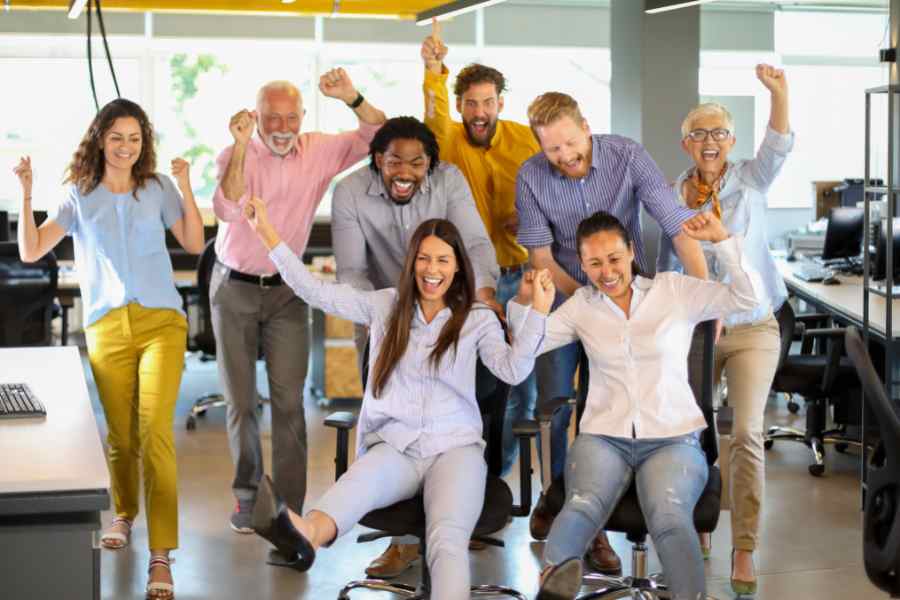 Stimulatete innovation and Creativity in the workplaces - reward teams